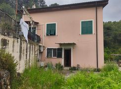 Casa indipendente in vendita