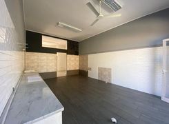 Negozio/Locale commerciale in vendita