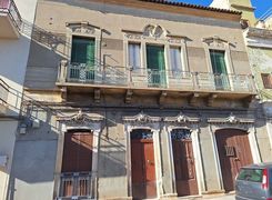 Casa indipendente in vendita