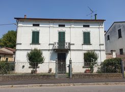 Casa indipendente in vendita