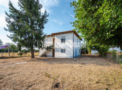 Casa indipendente in vendita