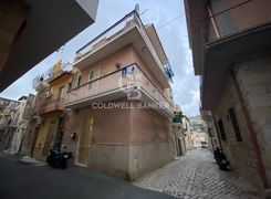 Casa indipendente in vendita