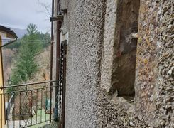 Casa indipendente in vendita