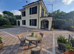 Villa in vendita