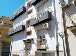 Casa indipendente in vendita