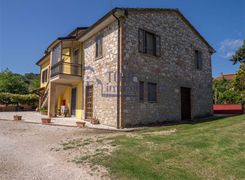 Casa Bi/Trifamiliare in vendita