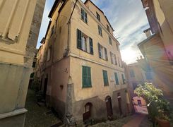 Quadrilocale in vendita