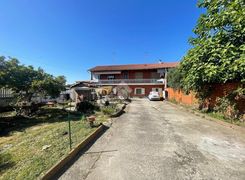 Casa indipendente in vendita