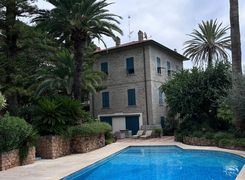 Casa Bi/Trifamiliare in vendita