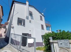Trilocale in vendita