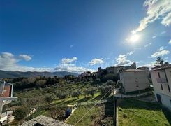 Casa indipendente in vendita