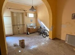Casa indipendente in vendita