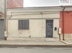 Casa indipendente in vendita