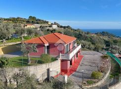 Villa in vendita