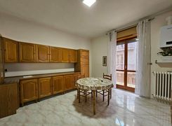 Casa indipendente in vendita