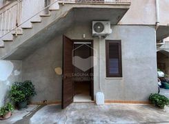Casa indipendente in vendita