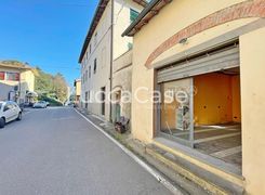 Negozio/Locale commerciale in vendita