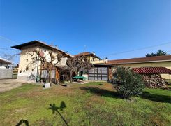 Casa indipendente in vendita