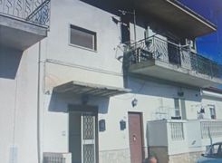 Appartamento in vendita