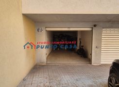 Box/posto auto in vendita