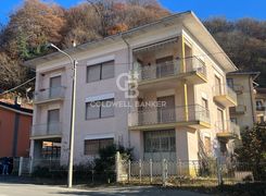 Casa indipendente in vendita