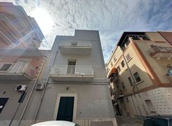 Appartamento in vendita