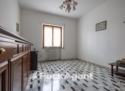 Trilocale in vendita
