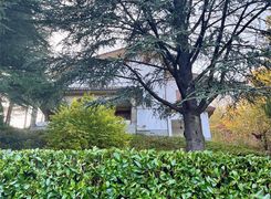 Casa indipendente in vendita
