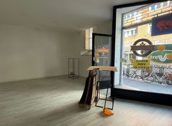 Negozio/Locale commerciale in affitto