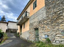 Trilocale in vendita