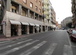 Negozio/Locale commerciale in vendita