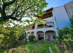 Casa indipendente in vendita