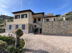 Villa in vendita