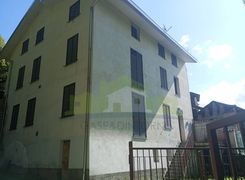 Casa indipendente in vendita