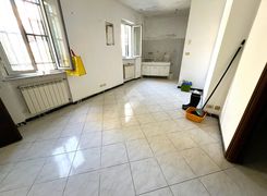 Trilocale in vendita