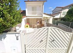 Casa indipendente in vendita