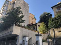 Casa indipendente in vendita