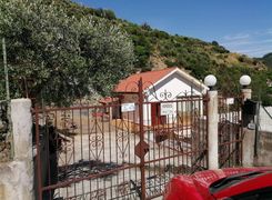 Casa indipendente in vendita