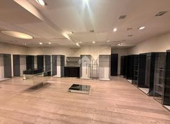 Negozio/Locale commerciale in affitto