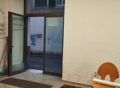 Negozio/Locale commerciale in affitto