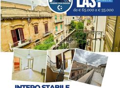 Casa indipendente in vendita