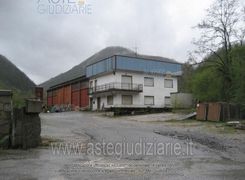 Negozio/Locale commerciale in vendita