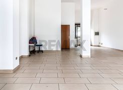 Negozio/Locale commerciale in affitto