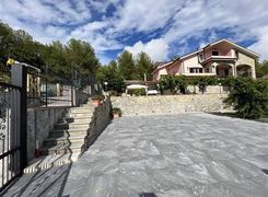 Appartamento in vendita