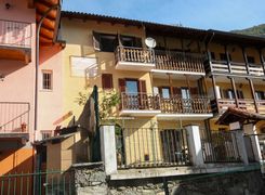 Casa indipendente in vendita
