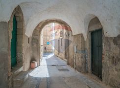 Casa indipendente in vendita