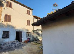 Casa indipendente in vendita