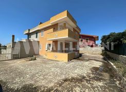 Casa Bi/Trifamiliare in vendita