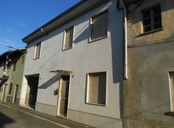 Casa indipendente in vendita