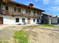 Casa indipendente in vendita